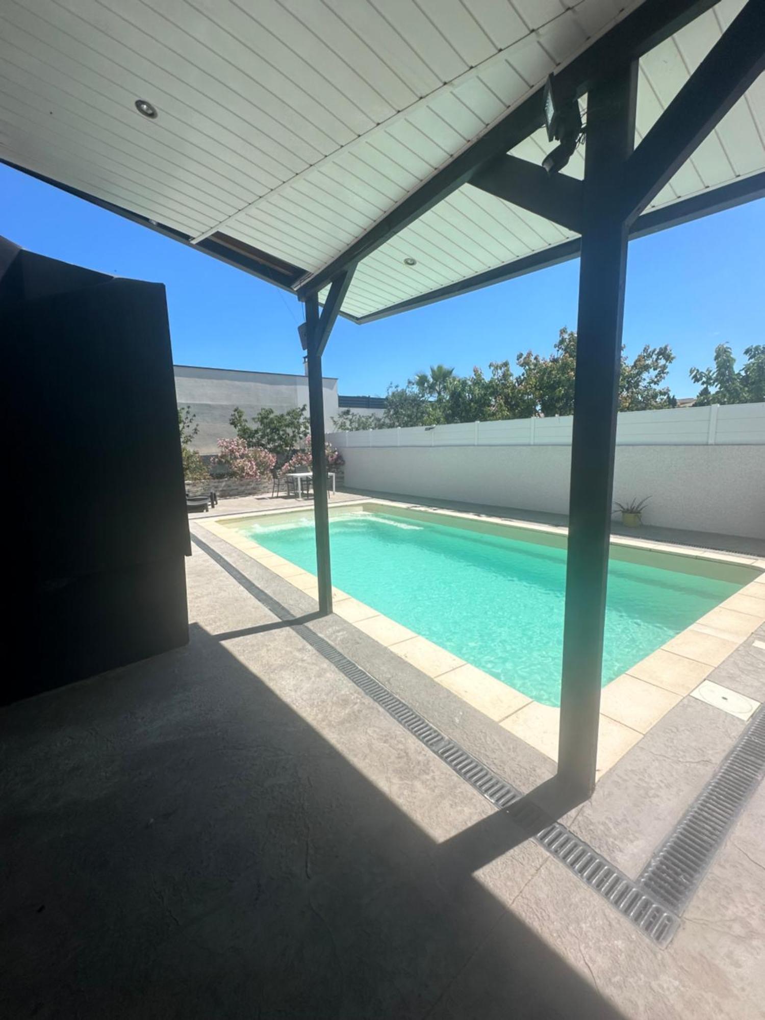 Superbe Appartement Avec Piscine Et Spa Privatif Вільнев-ле-Безьє Екстер'єр фото